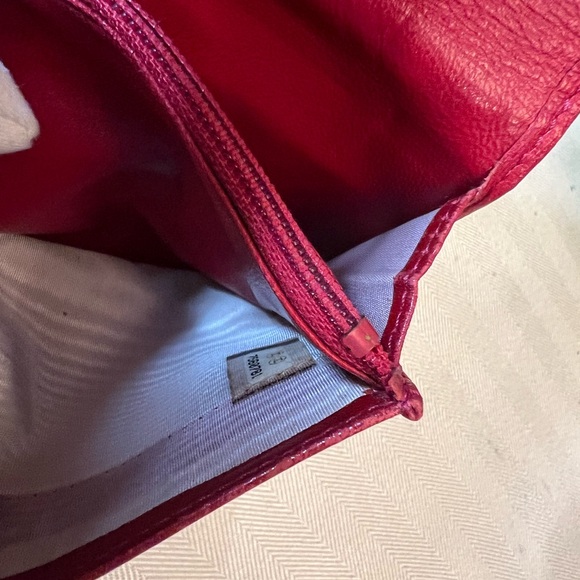 CHANEL Rare Deep Red Patent Leather w/ Silver CC Logo Bifold Organizer Wallet - Picture 7 of 10